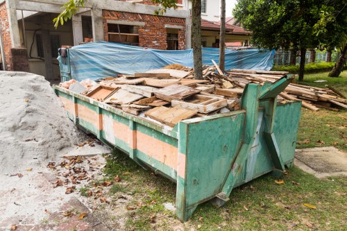 Efficient removal of household items during flat clearance